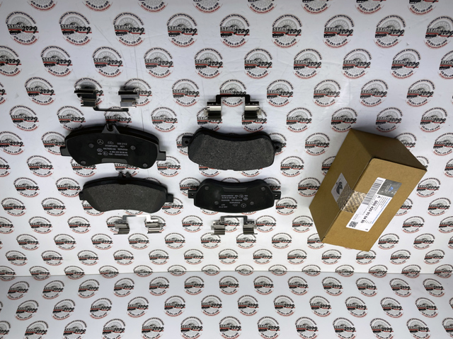 A000420930490 Mercedes Передні гальмівні колодки