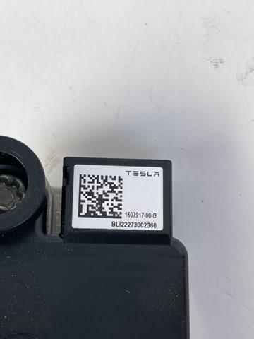 Купити 160791700G Tesla 