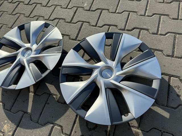  104423500C Tesla
