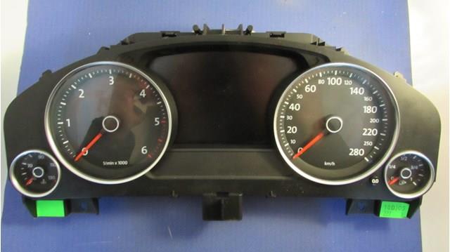 Прилади управління VAG 7P6920880D ціна, від 125.43 USD