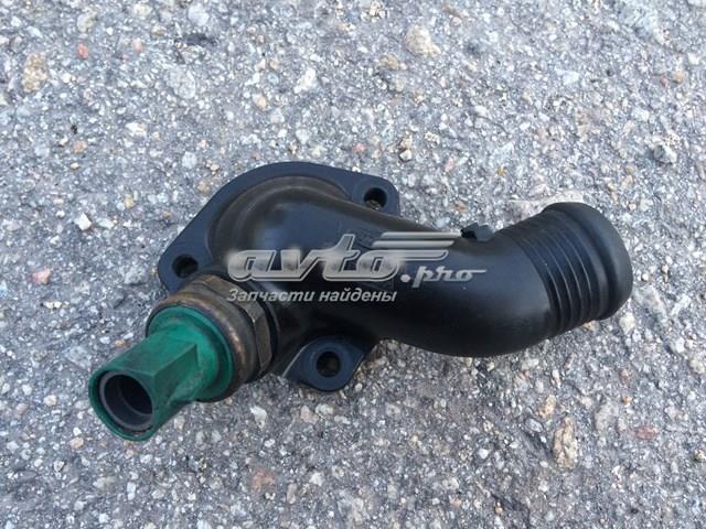 Купити 89FF8594A2A Ford Фланець системи охолодження (трійник)