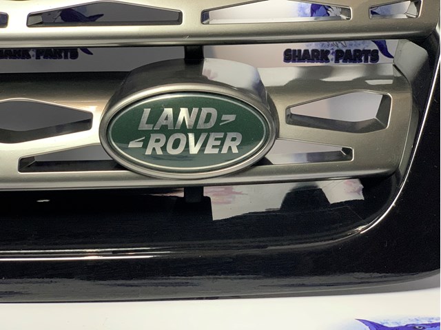 Решітка радіатора LR044119 Land Rover