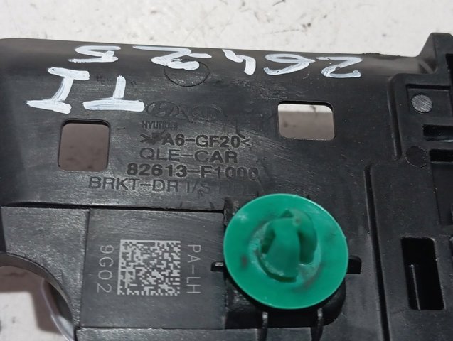  82613F1000 Hyundai/Kia