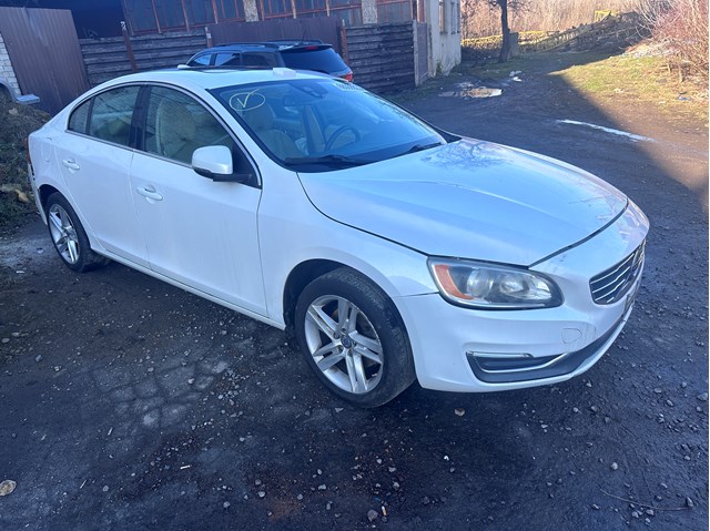 Купити 39808118 Volvo Буфер (бампер) передній