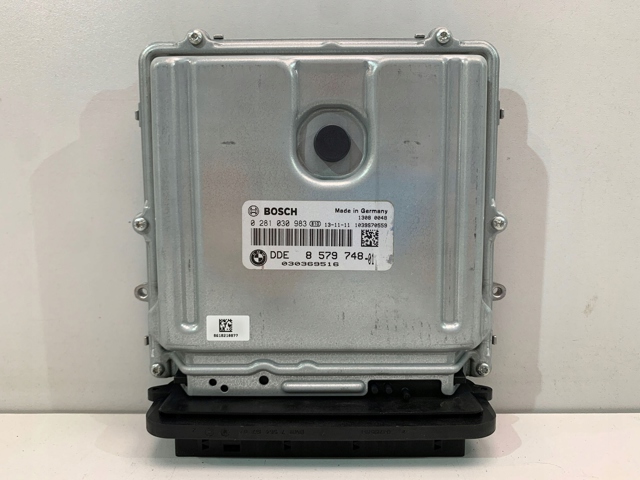 Купити 8579748 BMW 