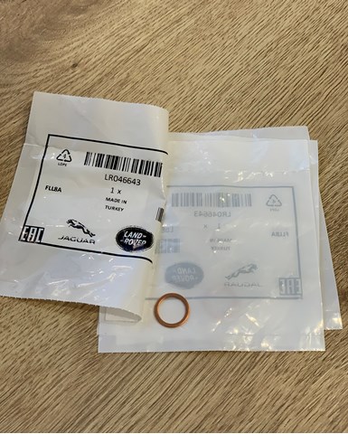  Land Rover LR046643