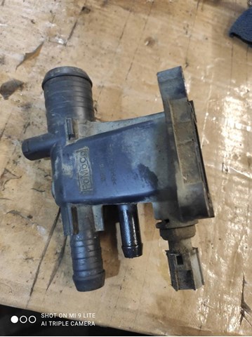 Водопровідна труба Ford CJ5E8K556AB