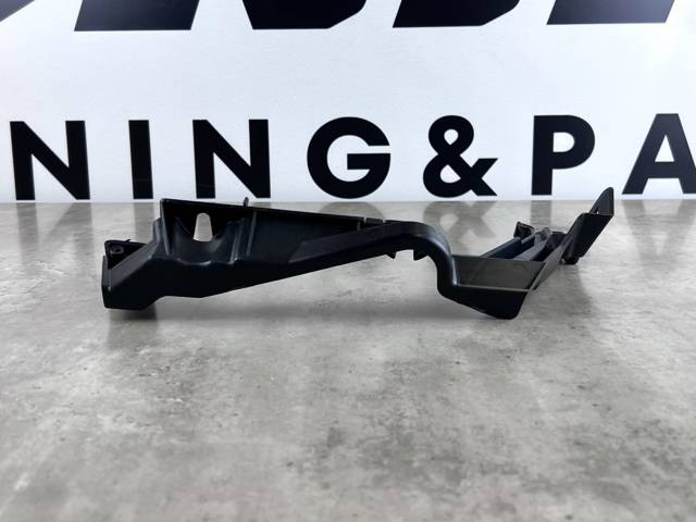  LR105879 Land Rover