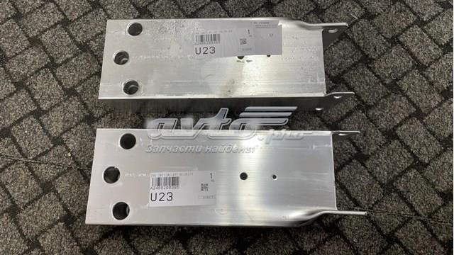 Кронштейн підсилювача переднього бампера FPS FP4650941