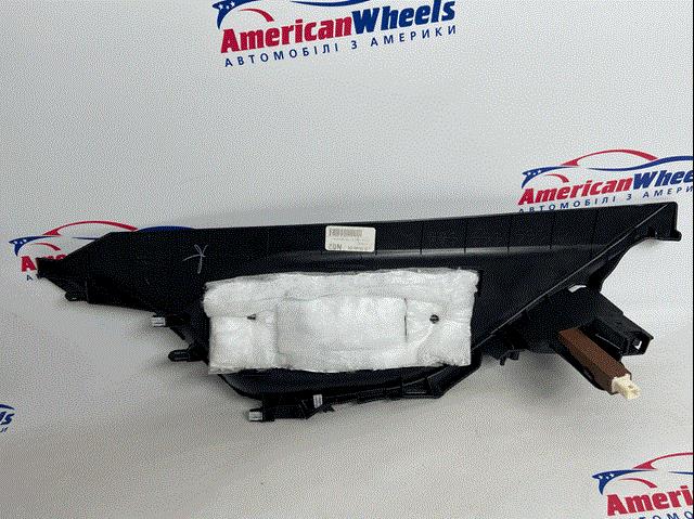 Декоративна накладка центральної консолі Subaru 92125AN02A ціна, від 10.18 USD