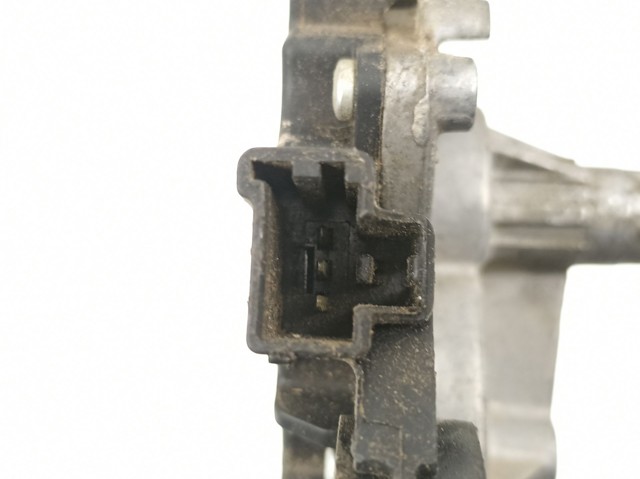 390201823 Ford 