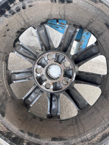 4261150470 Toyota иски сталеві