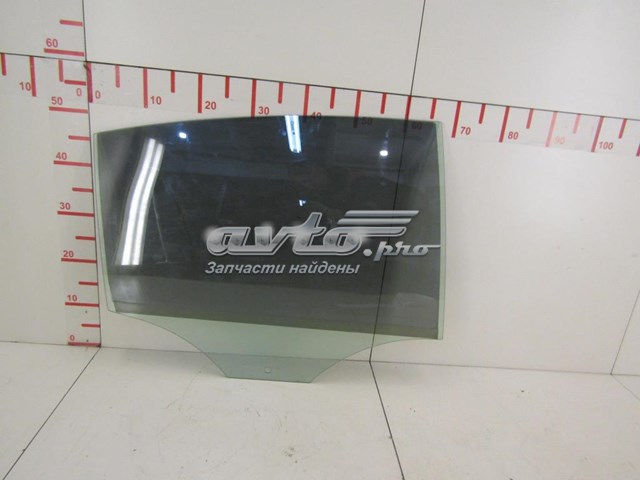 Скло задньої двері правої GS7407D302 XYG