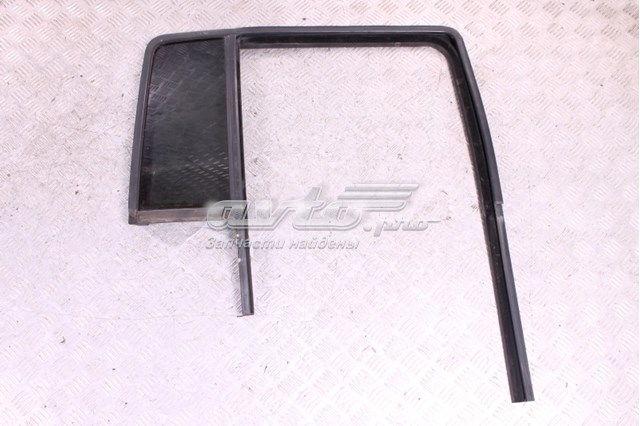 Задня кватирка права Chrysler 5067772AD ціна, від 10.11 USD