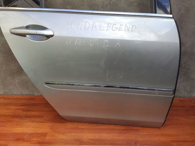 67510SJA900ZZ Honda Двері пасажирські задні праві