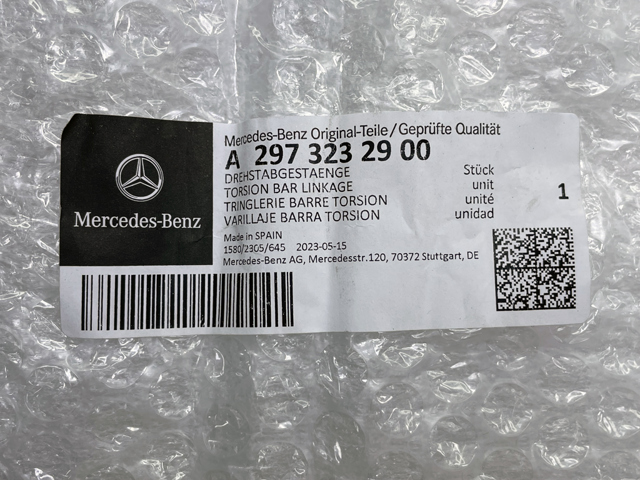Стійка стабілізатора переднього, ліва A2973232900 Mercedes