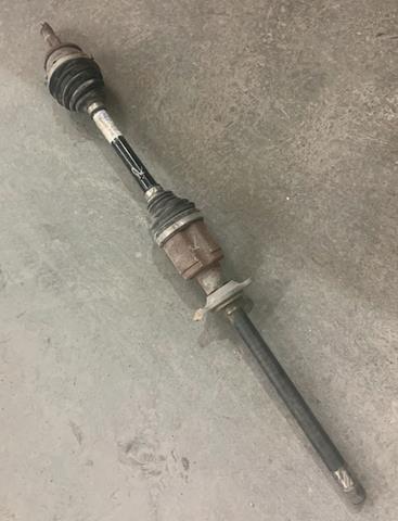 Піввісь передня, права General Motors 94522006 ціна, від 69.40 USD