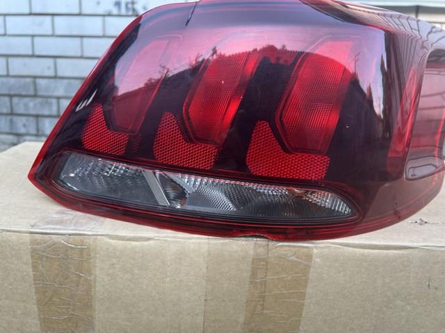 Задня права фара 9817299580 Peugeot/Citroen