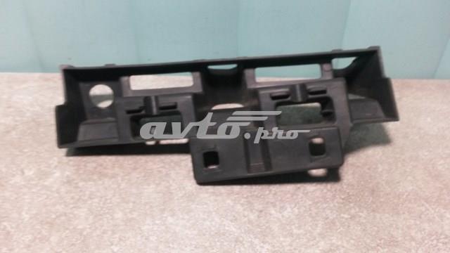 622210006R Renault (RVI) Лівий кронштейн переднього бампера