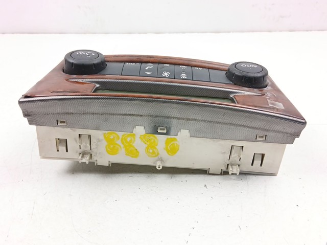 Блок управління кондиціонером 8200264424 Renault (RVI)