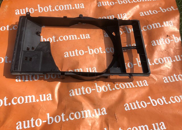 Дифузор радіатора охолодження, верхній Nissan/Infiniti 21476VB800 ціна, від 180.54 USD