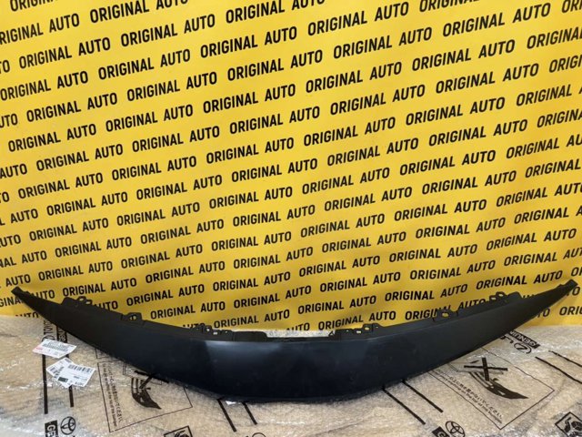 Накладка бампера переднього 5211133900 Toyota