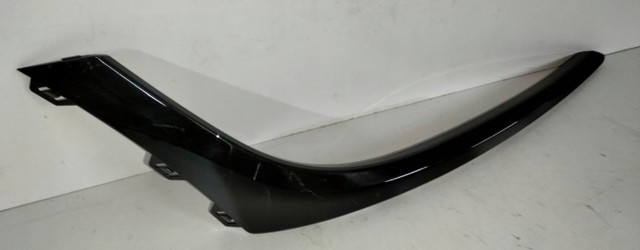 86572K4AA0 Hyundai/Kia Молдинг переднього бампера, правий