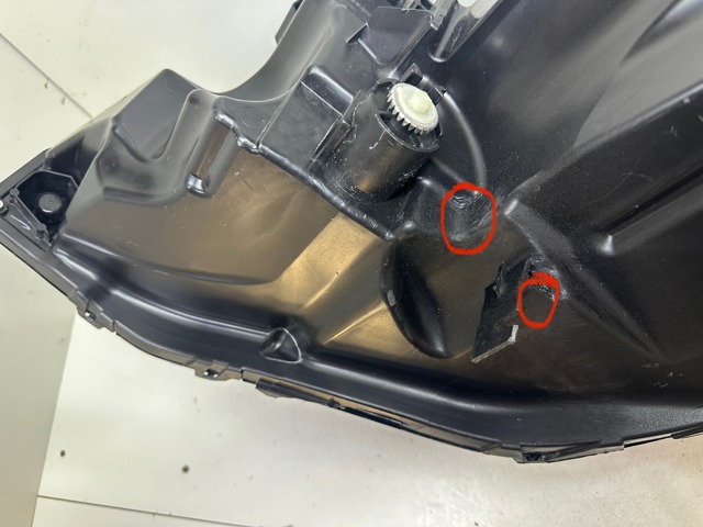 Основна фара - вставка Nissan/Infiniti 260106RR6A ціна, від 211.33 USD