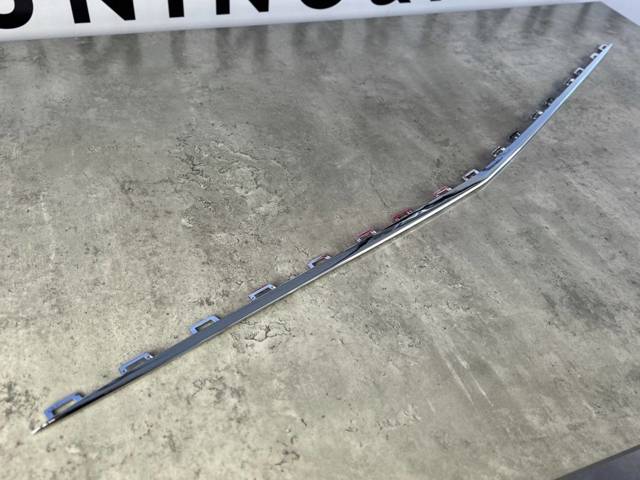 Накладка бампера переднього Mercedes A2138851803 ціна, від 38.00 USD