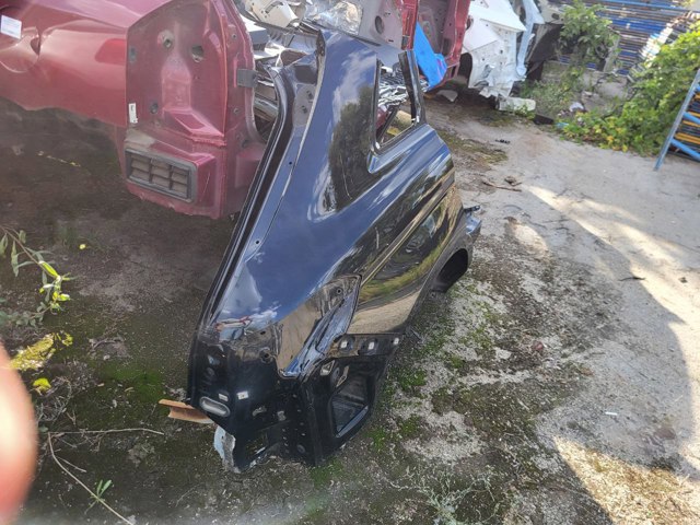 Крило праве заднє Ford FA1Z5827840A
