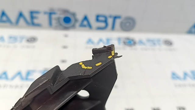 Купити PAD43021AL Signeda Кронштейн-адаптер кріплення фари передньої, лівою