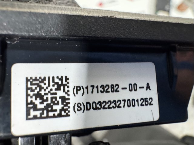 Ліхтар підсвічування заднього номерного знака Tesla 171328200A ціна, від 10.83 USD