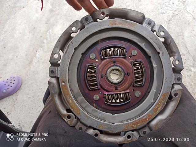 Купити 2708A005 Mitsubishi Корзина зчеплення