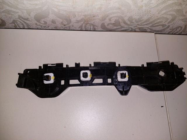 5257602191 Toyota Напрямна заднього бампера, ліва