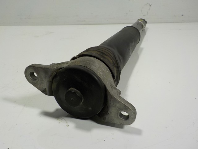 Амортизатор задній Mazda DFR528700A ціна, від 56.83 USD