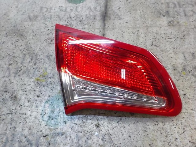 Ліхтар задній лівий, внутрішній 9808624880 Peugeot/Citroen