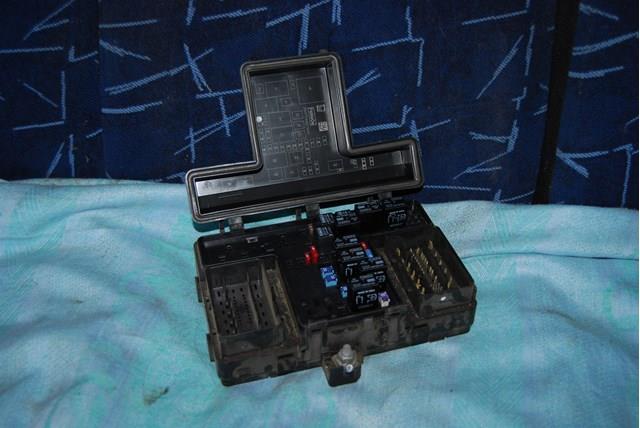 Купити DG9T14A067AF Ford Корпус запобіжників
