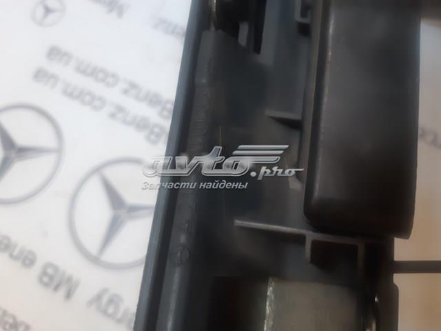 Облицювання радіатора Mercedes A2128800183 ціна, від 63.83 USD