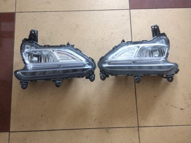 Права протитуманні фари Hyundai/Kia 922022W520