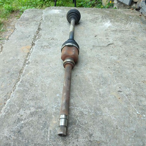Піввісь права 1614305680 Peugeot/Citroen