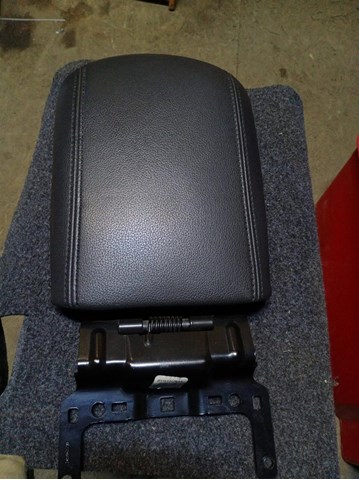  Ford CJ5Z7806024AD