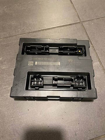  VAG 8K0907064GB