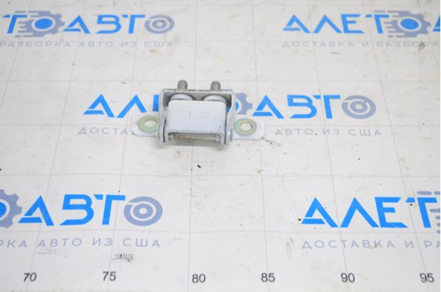 Петля задньої багажної, 3/5 -ої двері TK4862210C Mazda