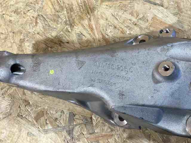 Кронштейн подушки (опори) двигуна, задньої 9J1199208C VAG