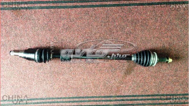 1064001525 Geely Привід передній правий