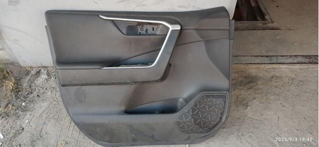 Купити 67612X1B33 Toyota 