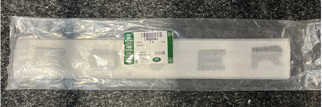  Land Rover LR092804