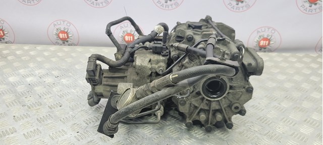 Купити LR061681 Land Rover Редуктор середнього моста (головна передача)