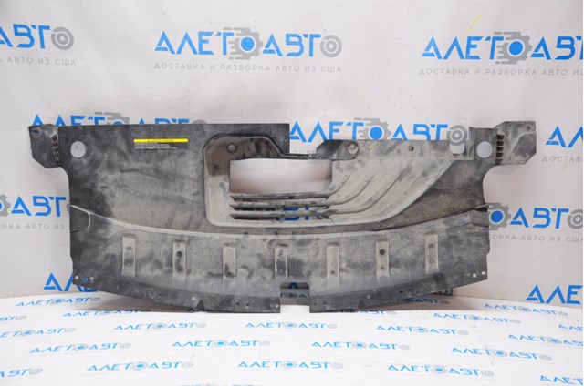 Накладка верхня передньої панелі/супорту радіатора 622405NA0A Nissan/Infiniti