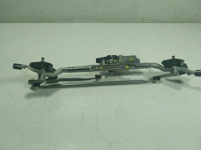 Двигун склоочисника лобового скла (трапеції) TK7867340A Mazda